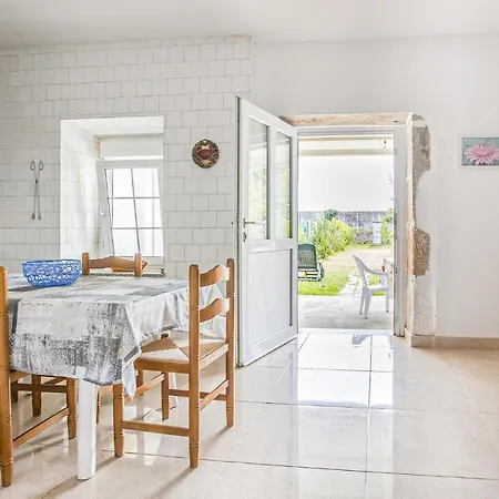 Holiday home Stunning In With Kitchen *